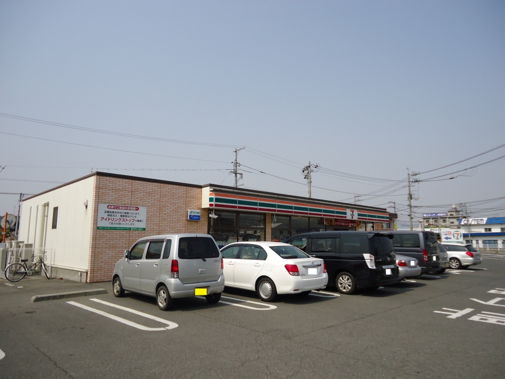コンビニ　セブンイレブン　福山御幸町中津原店（コンビニ）まで585m