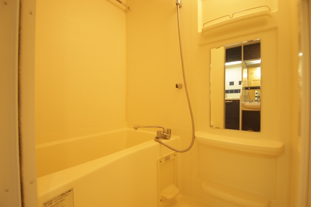 バス・シャワールーム　※別室の参考写真の為、現況優先です。