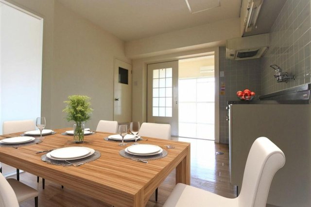 居室・リビング　ＣＧで家具等を配置したもので家具等は含まれません。