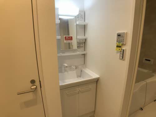 洗面設備　洗面化粧台