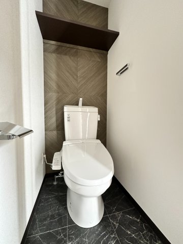 トイレ　同型モデル