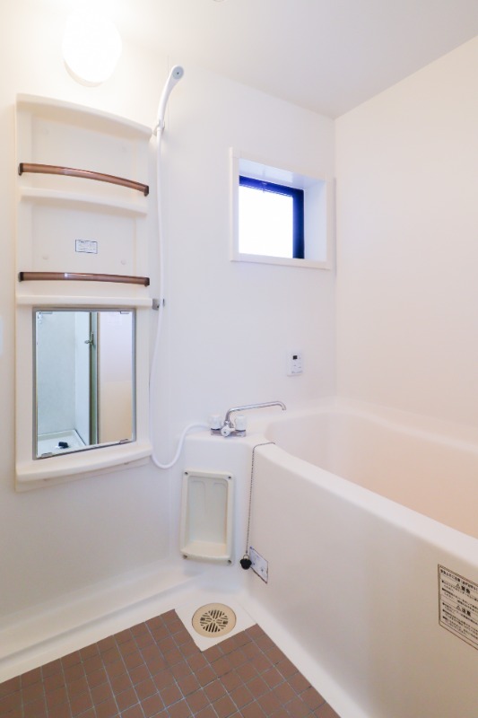 バス・シャワールーム　図面と現状に相違がある場合には現状を優先