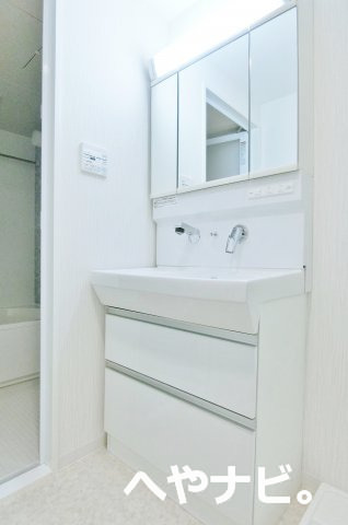 洗面設備　※別号室写真です。