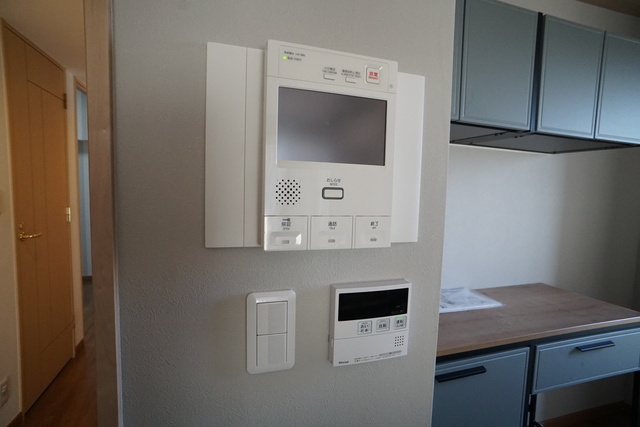 セキュリティ　モニター付きインターホン