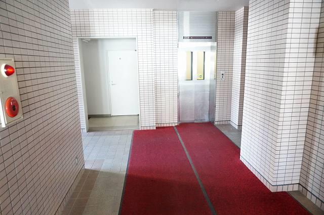 エントランス　エントランス