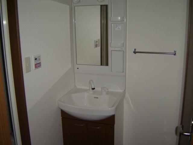 洗面設備　洗髪洗面化粧台