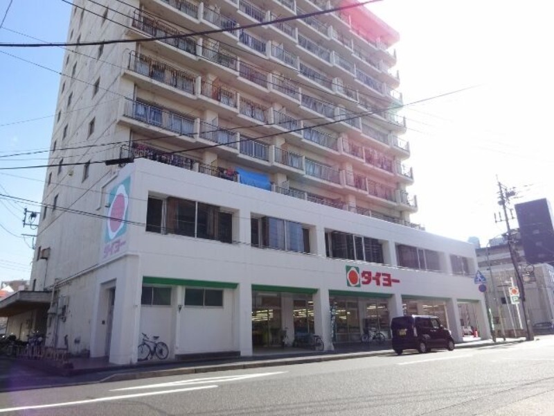 スーパー　タイヨー甲突店（スーパー）まで565m