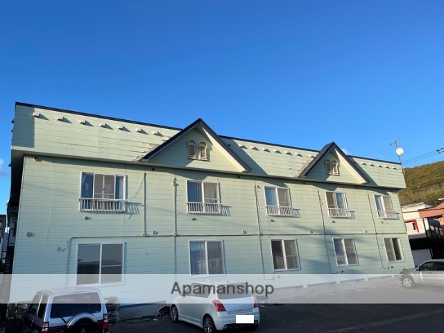 駐車場　ロビー