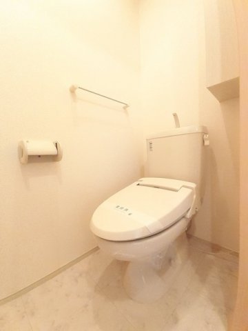 トイレ　コンパクトで使いやすいトイレです