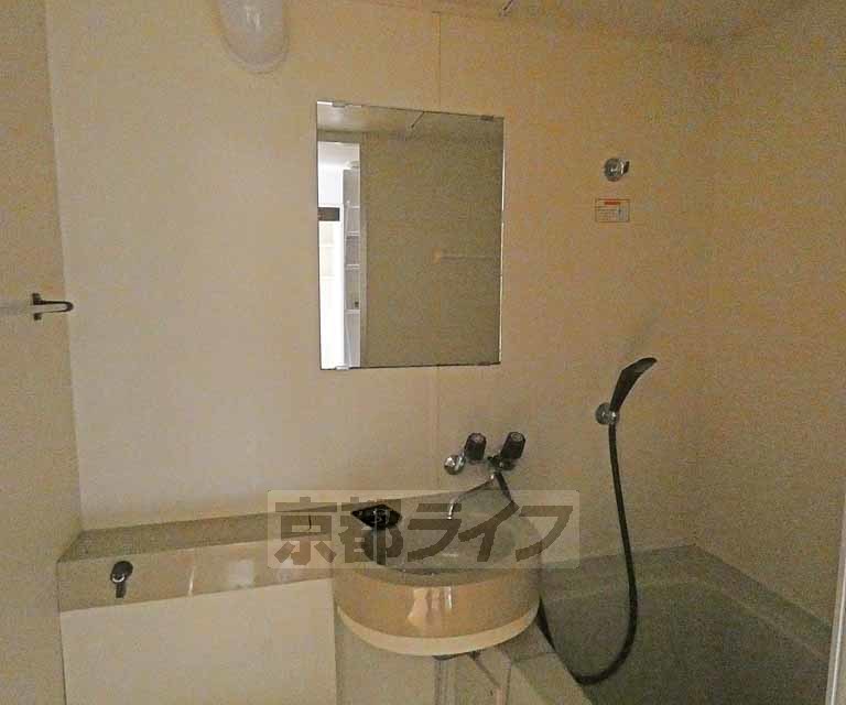 洗面設備　洗面所です。