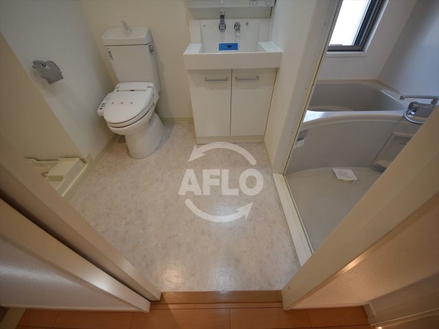 洗面設備　レジディア谷町　洗面脱衣所