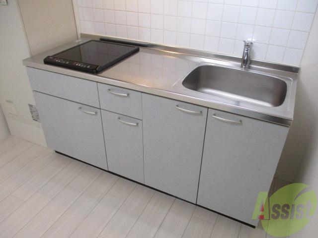 キッチン　２口ＩＨ入ってますよ。