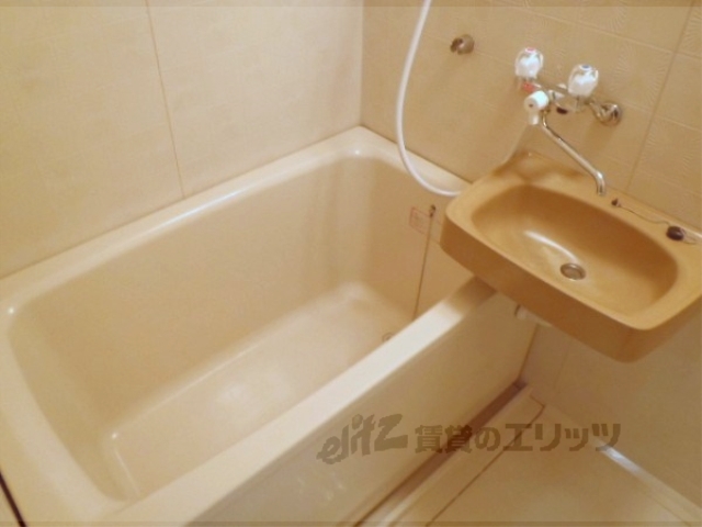 バス・シャワールーム　エアコン