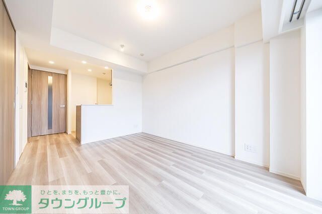ＪＲ総武線 高円寺駅 徒歩8分 10階建 築6年の居間写真