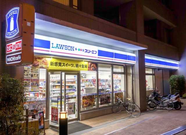 コンビニ　ローソン ＬＴＦ北新宿店（コンビニ）まで79m