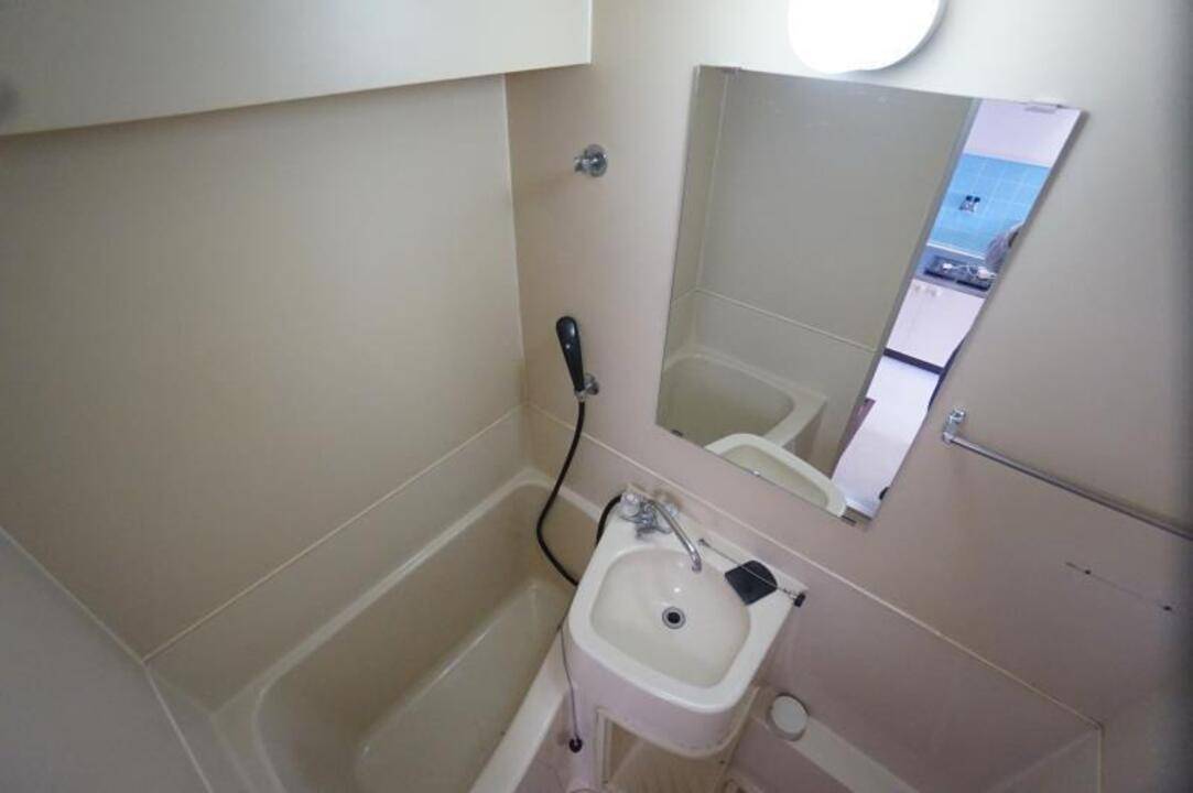 バス・シャワールーム　浴室