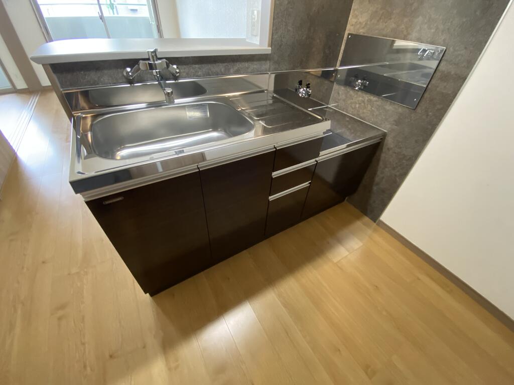 キッチン　建築中の為、同タイプイメージです。