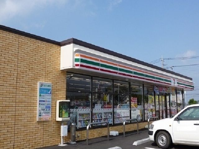 コンビニ　セブンイレブン西真岡店（コンビニ）まで250m