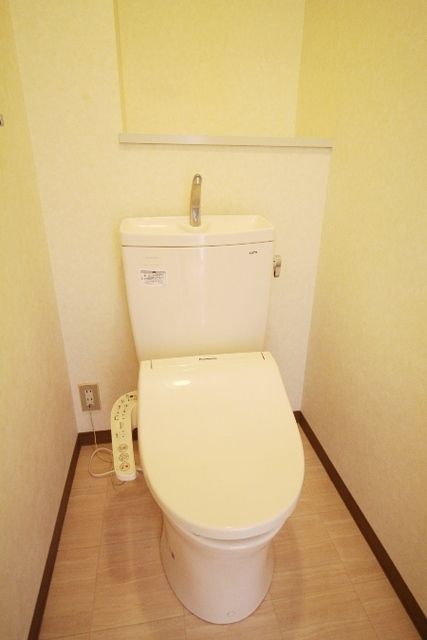 トイレ　※別部屋参考写真です