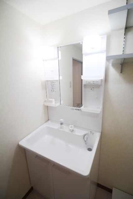 洗面設備　※別部屋参考写真です