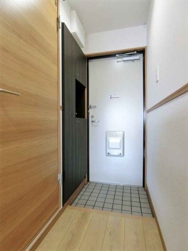 玄関　図面と現状に相違がある場合には現状を優先