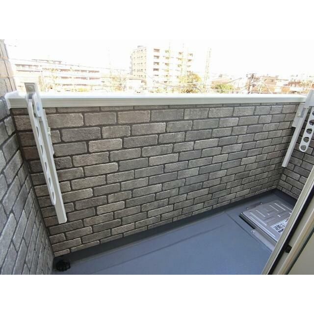 その他部屋・スペース　２．３階はバルコニー付き