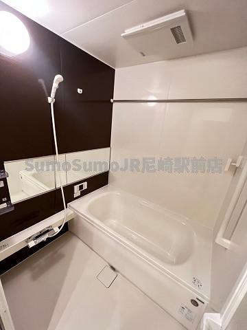 バス・シャワールーム　きれいなお風呂です