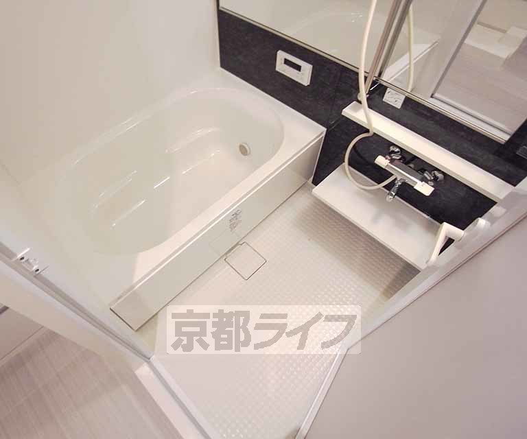 バス・シャワールーム　高級感があり素敵です・