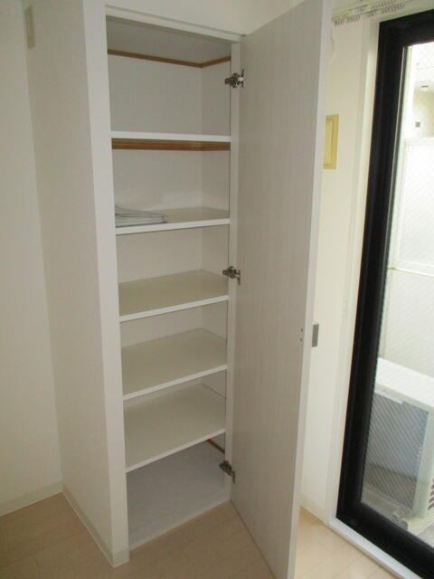 収納　収納あります