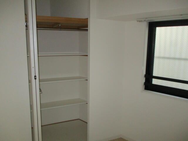 その他　収納クローゼットあります