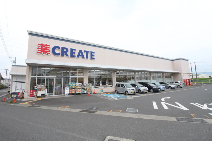 コンビニ　クリエイトSD小田原清水新田店（コンビニ）まで300m