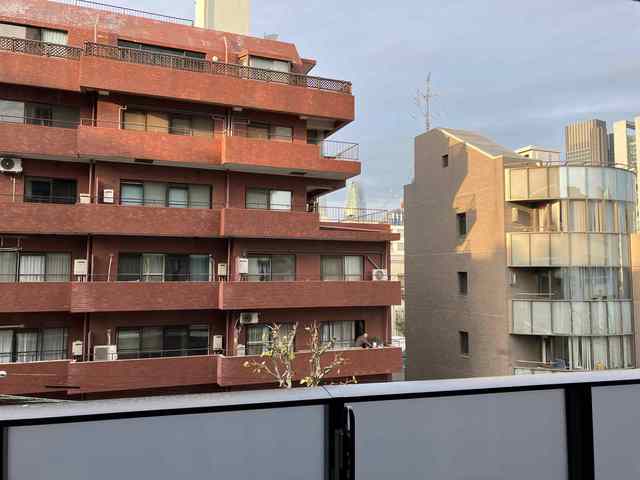 建物外観　2025年11月8日撮影