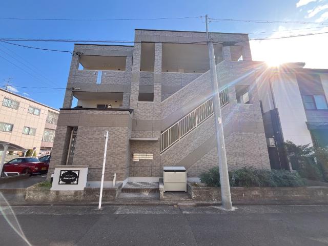 エントランス　外観写真（昼）