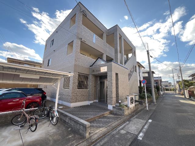 建物外観　外観写真（昼）