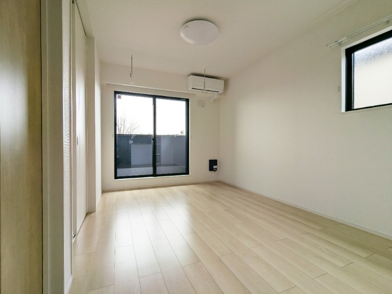 居室・リビング　図面と現状に相違がある場合には現状を優先