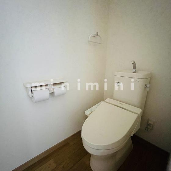 トイレ　※写真は別号室のものですので現状優先とさせていただきます