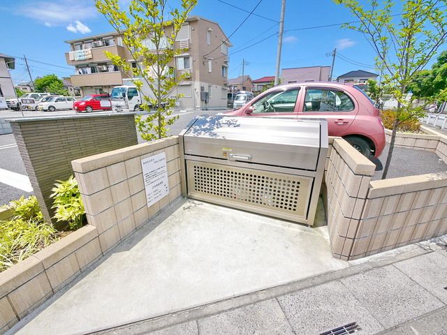 その他　ゴミ捨て場（その他）まで10m