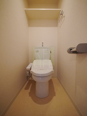 トイレ　エスティメゾン四谷坂町