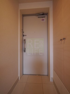 玄関　エスティメゾン四谷坂町