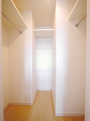 収納　エスティメゾン四谷坂町