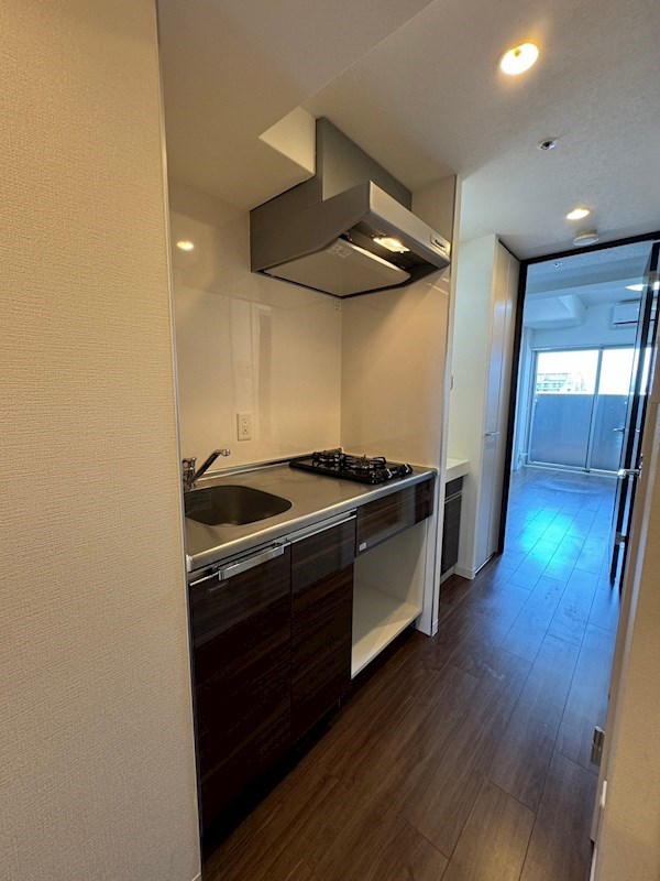 キッチン　コンパクトなキッチンで掃除もラクラク