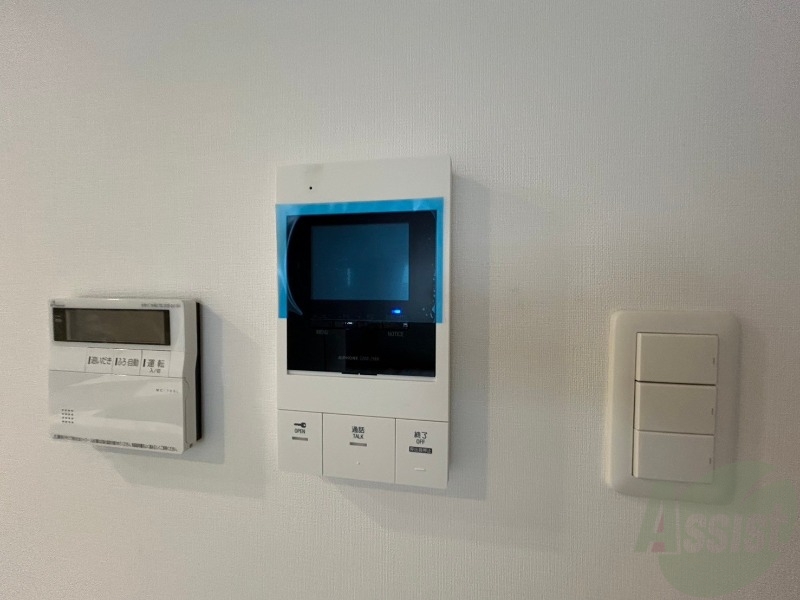 セキュリティ　ＴＶモニター付インターホンです。来客者の顔が見えるので安心！