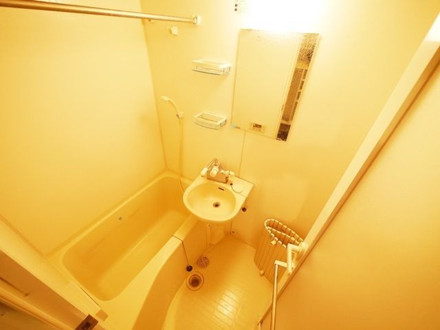 バス・シャワールーム　★浴室乾燥機付バスルーム！★