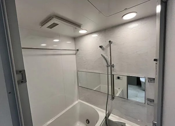 バス・シャワールーム　ゆったり過ごせるお風呂です