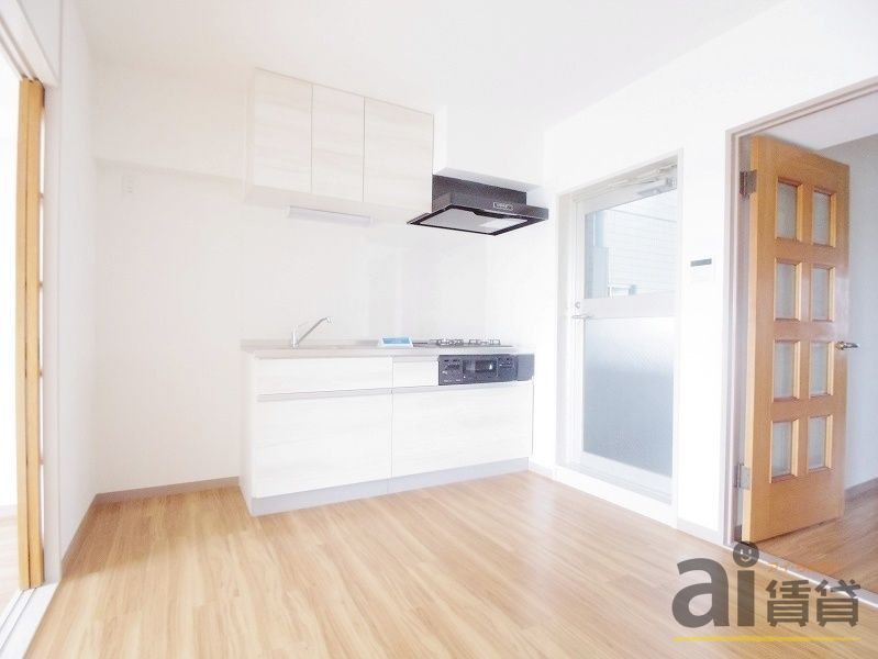 居室・リビング　～同仕様写真～