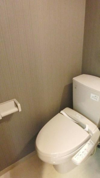 トイレ　★シャワートイレ付き★