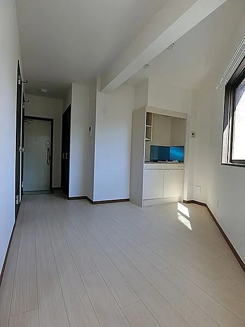 居室・リビング　こちらの居間で趣味の時間をお楽しみください