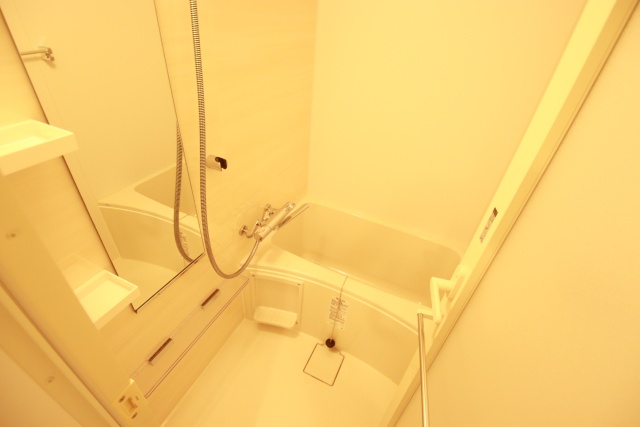 バス・シャワールーム　※別室の参考写真の為、現況優先です。