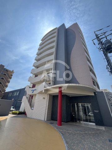 建物外観　セレニテ江坂ルフレ　外観