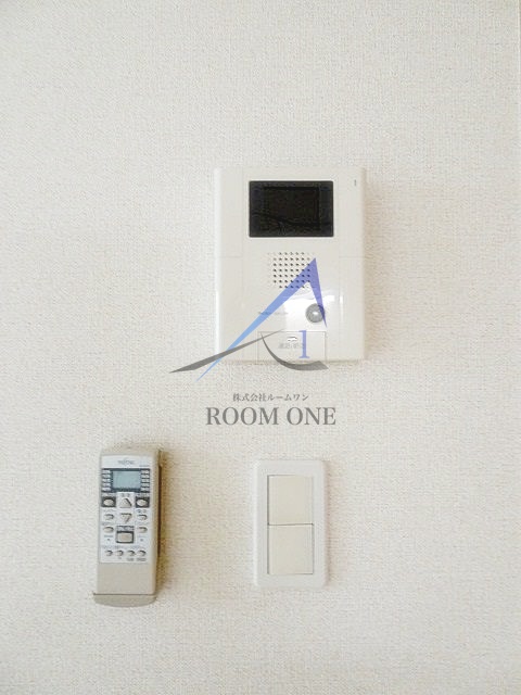 セキュリティ　モニター付きインターホンです。